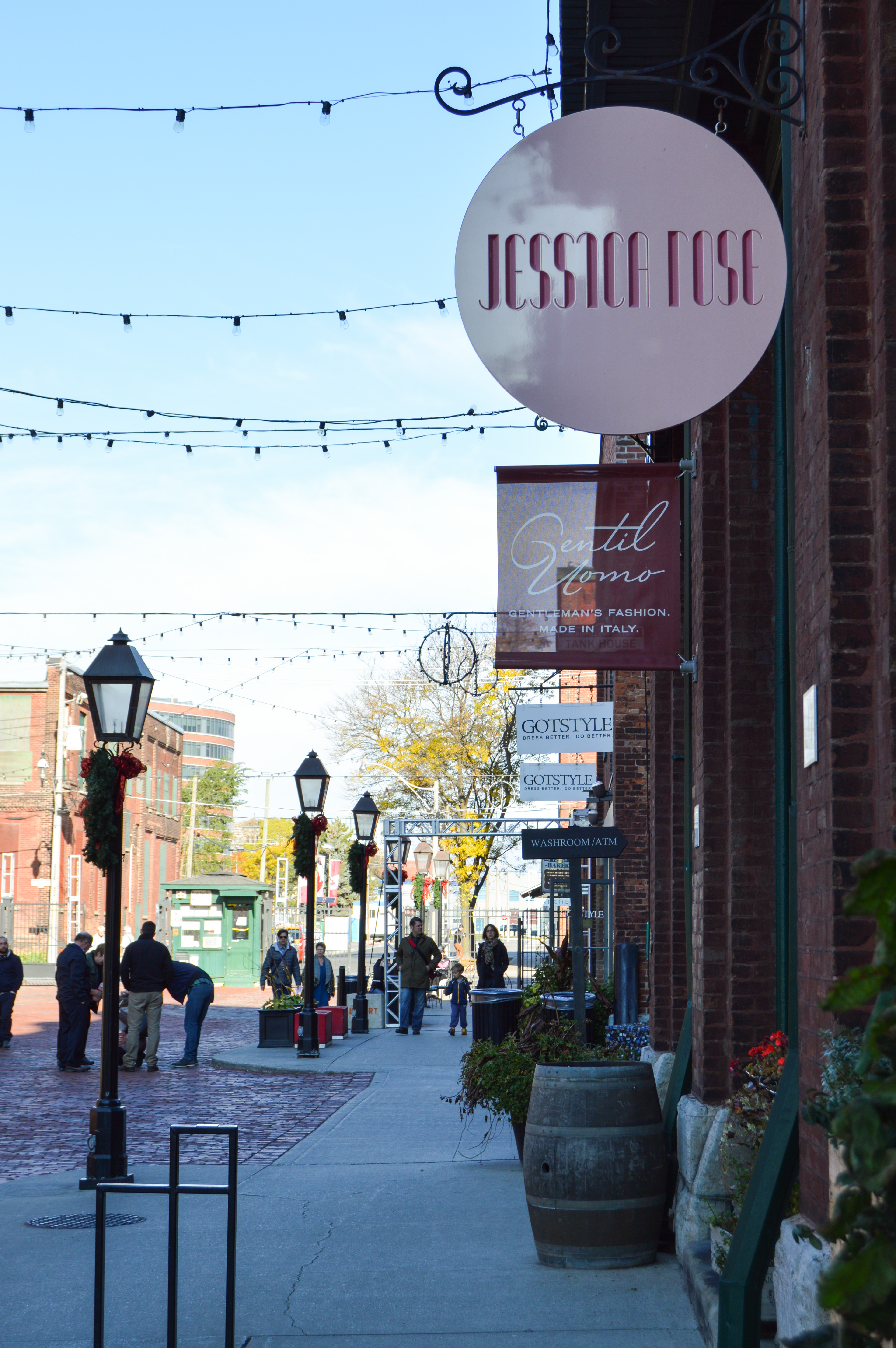 toronto - st lawrence market - distillery district