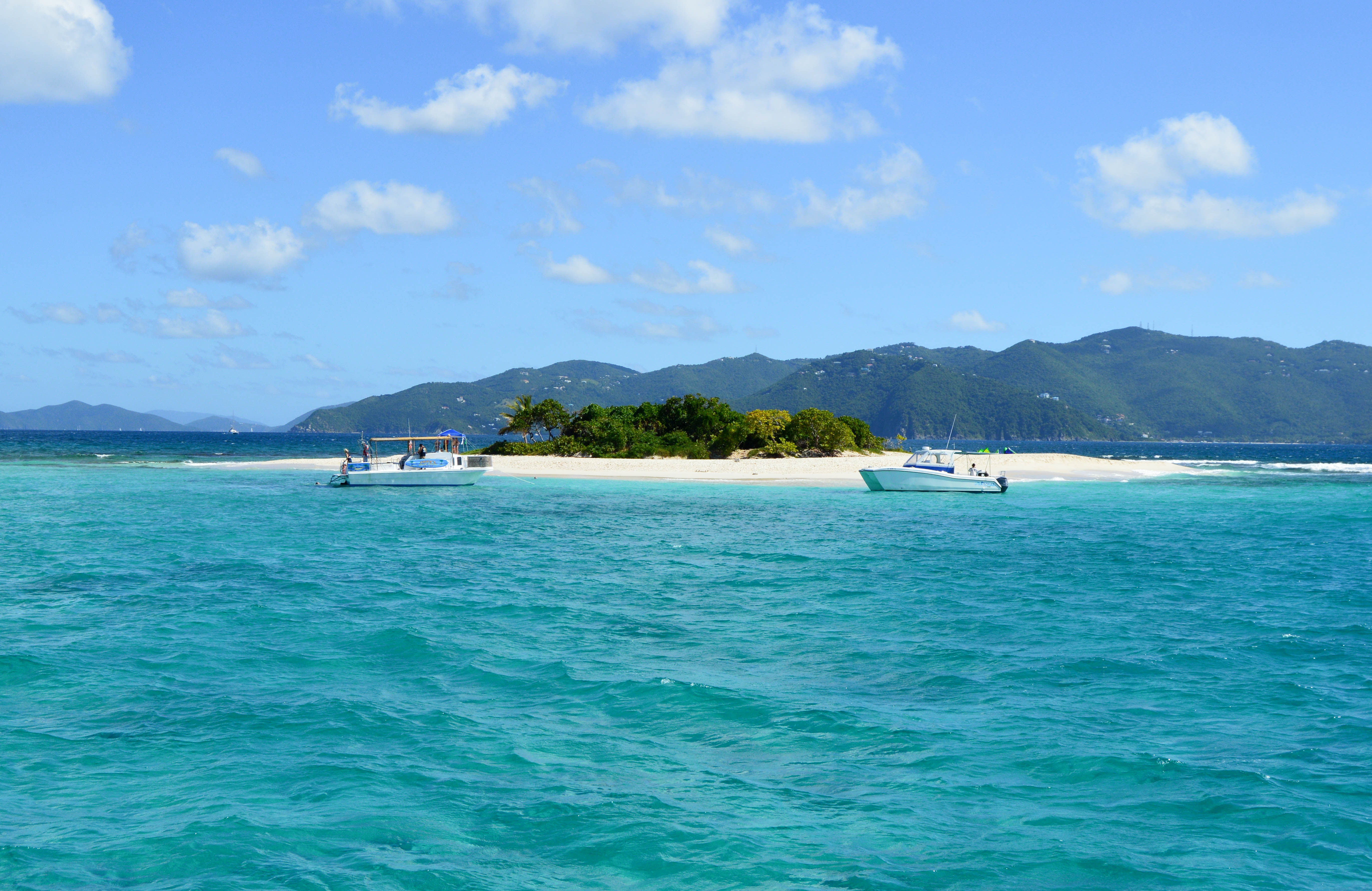 sandy spit - british virgin islands - catamaran charter