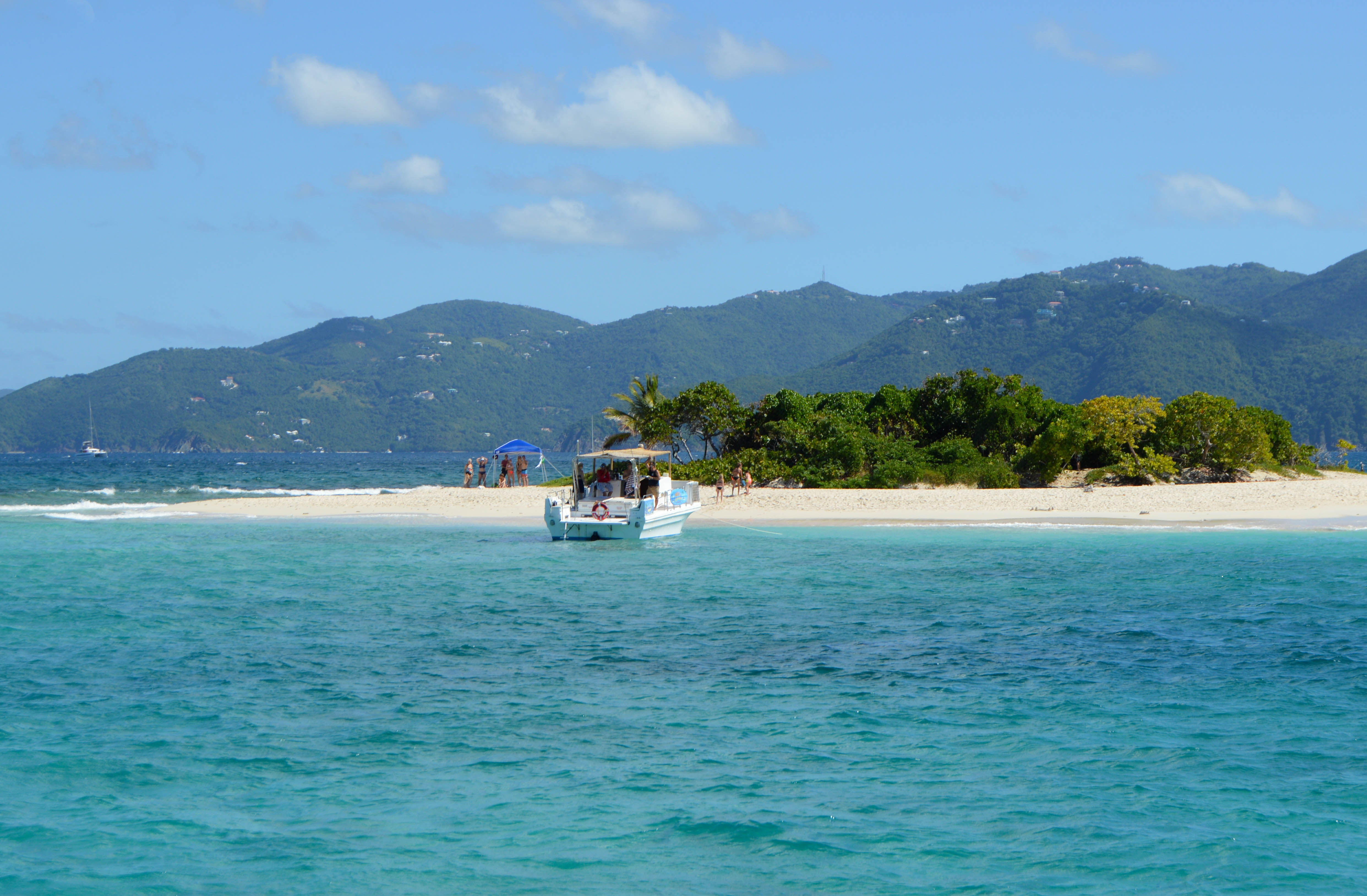 sandy spit - british virgin islands - catamaran charter