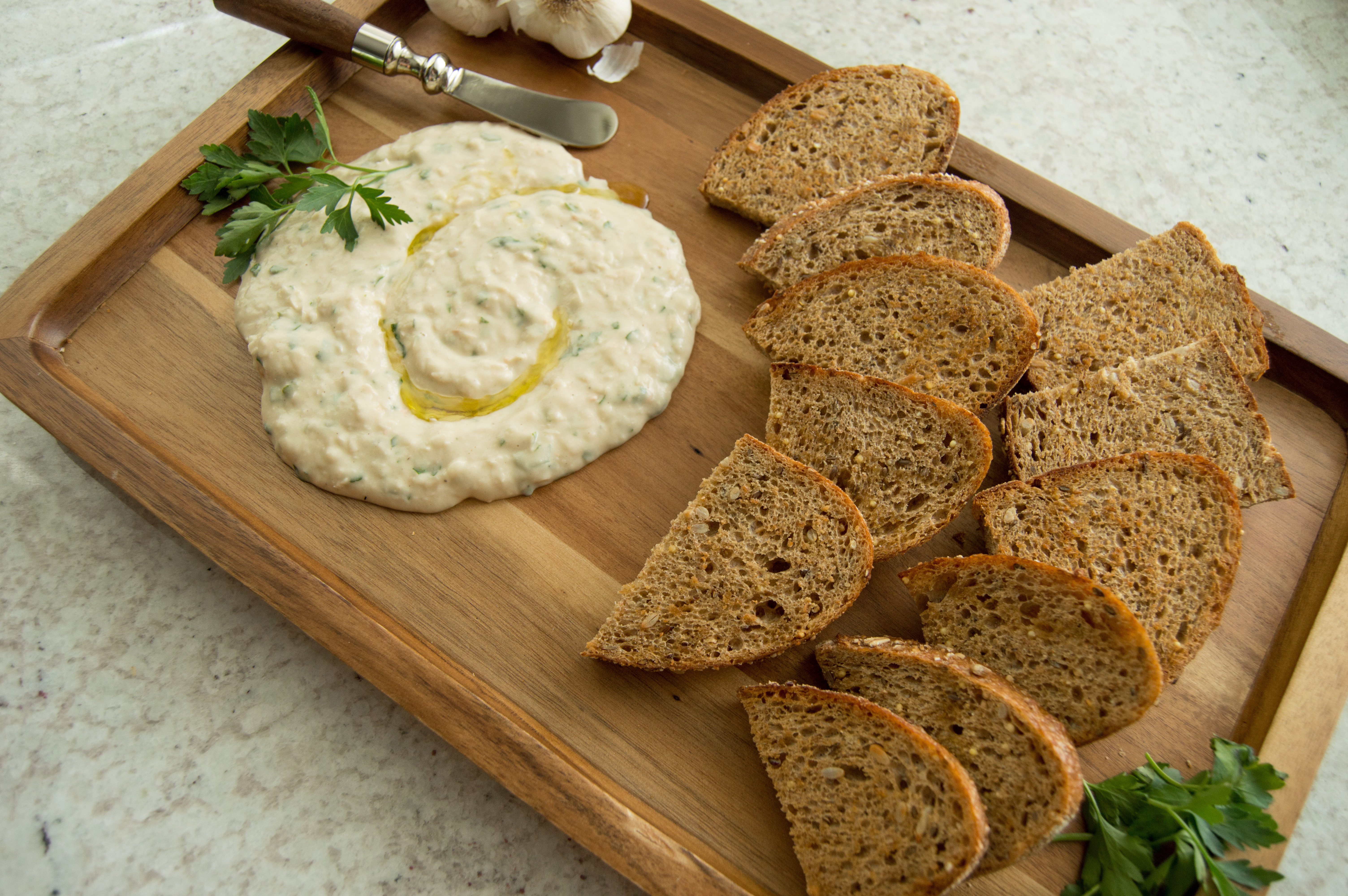 White Bean & Garlic Spread