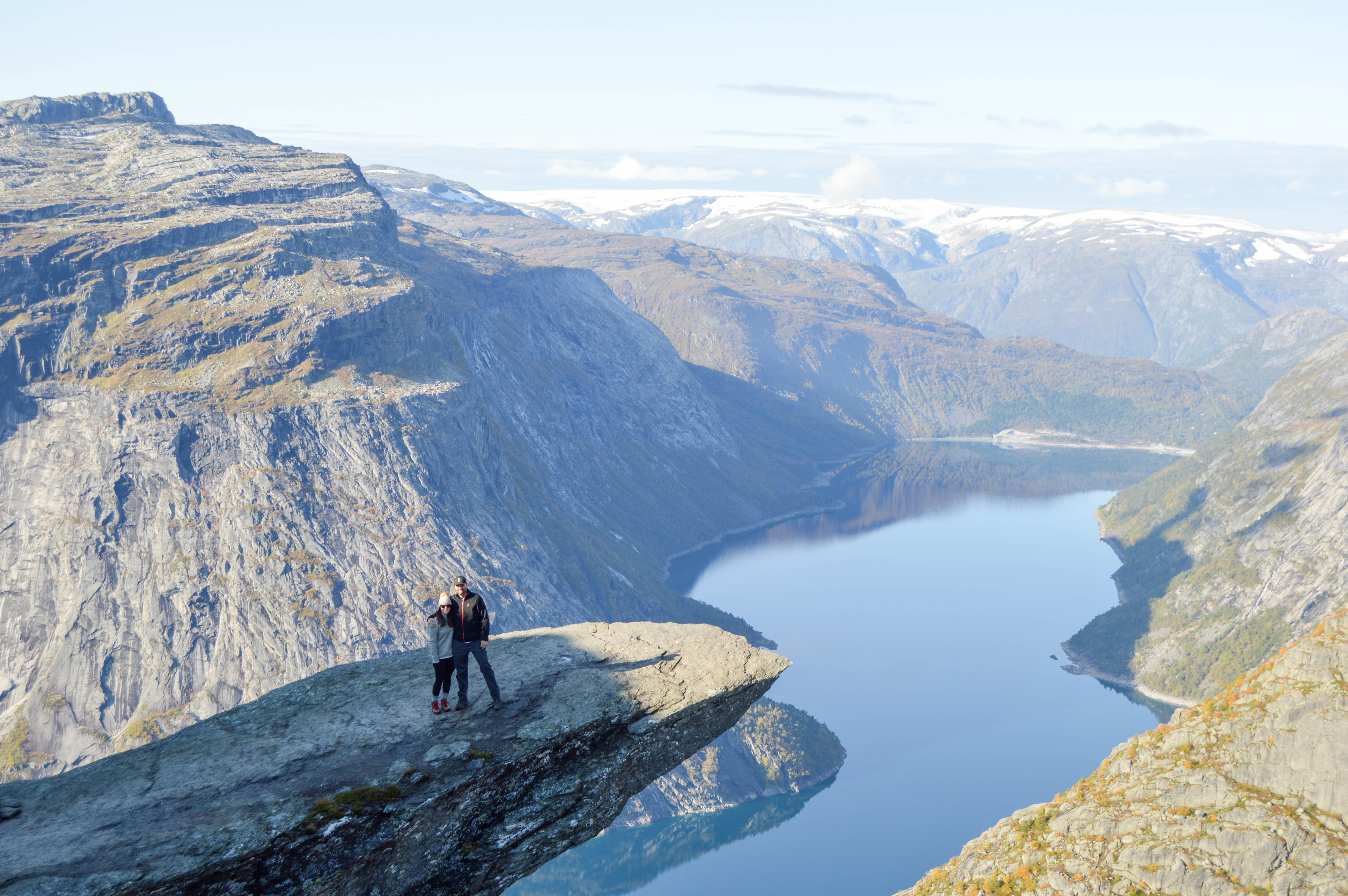 hiking trolltunga - norway 