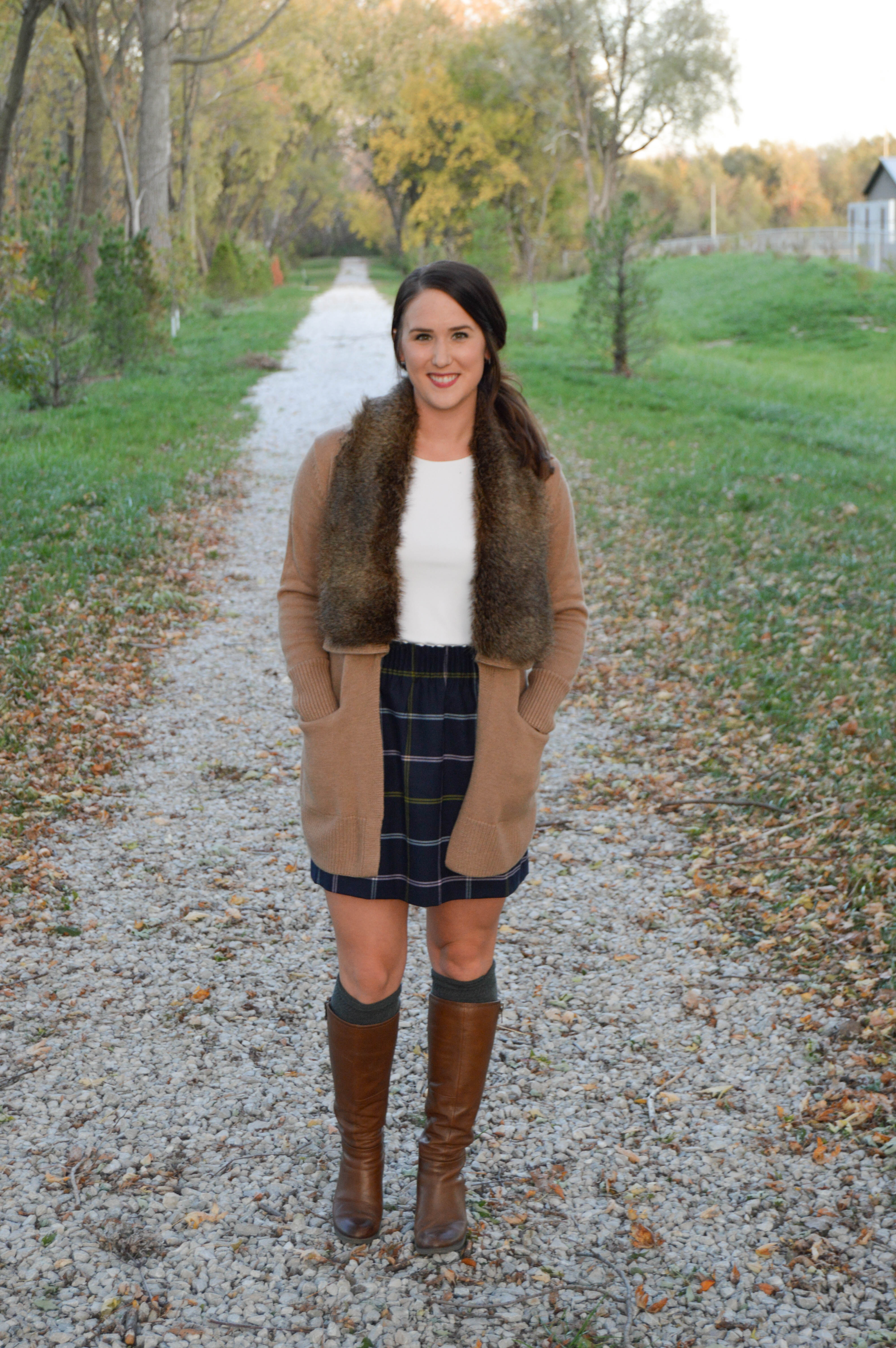 skirt and boots fall outfit