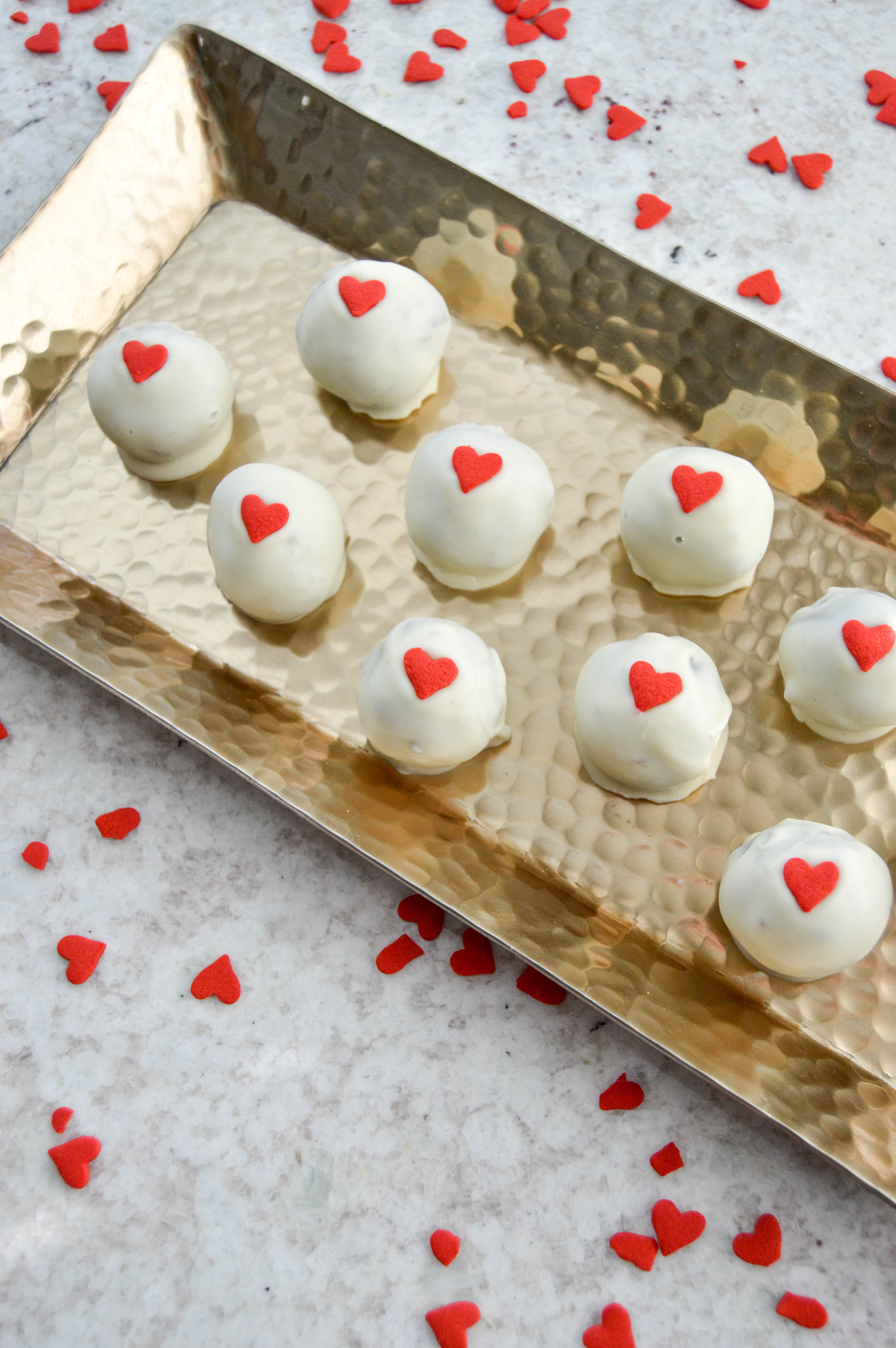 white chocolate oreo truffles - valentine's day dessert