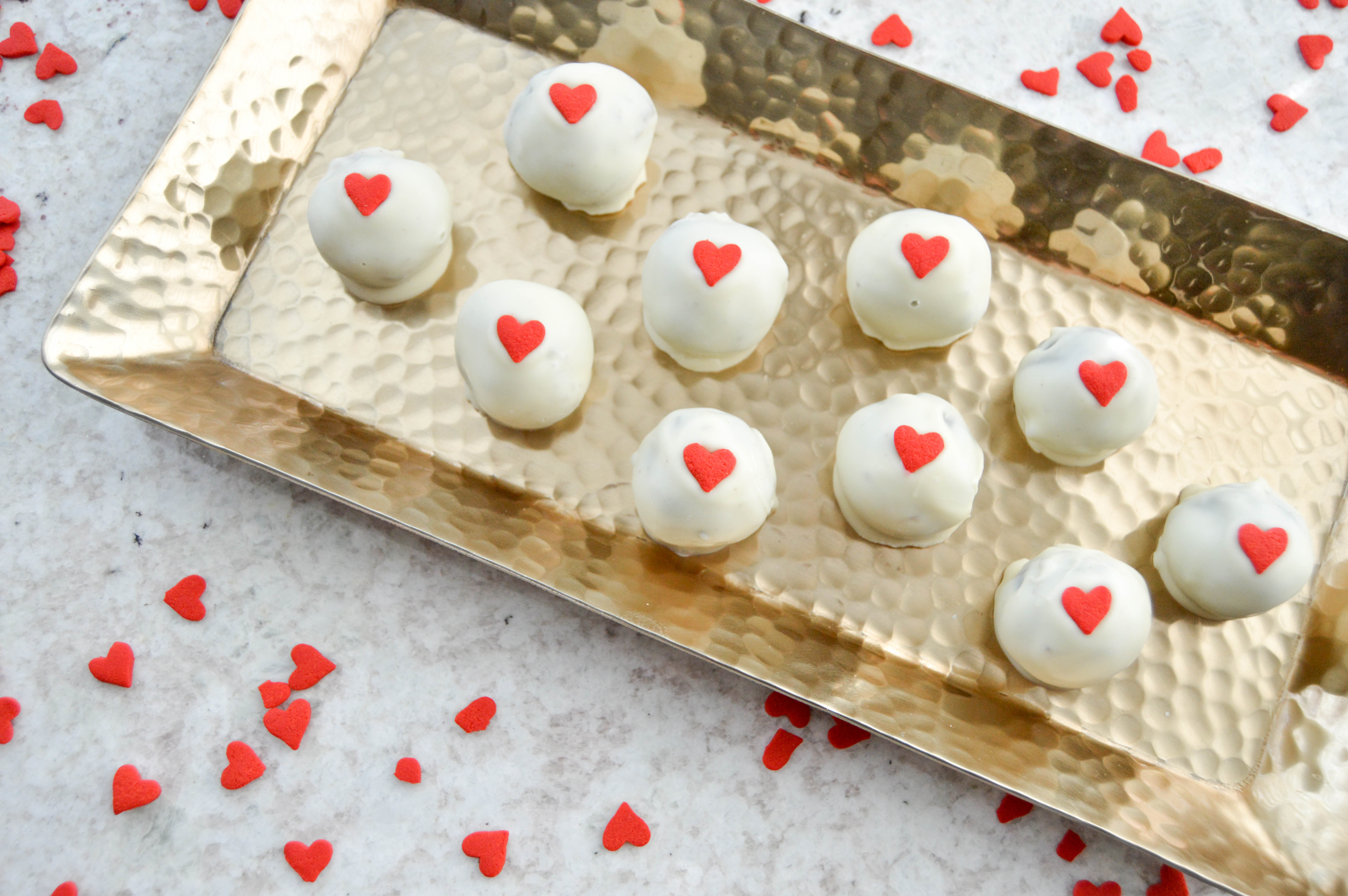 white chocolate oreo truffles - valentine's day dessert