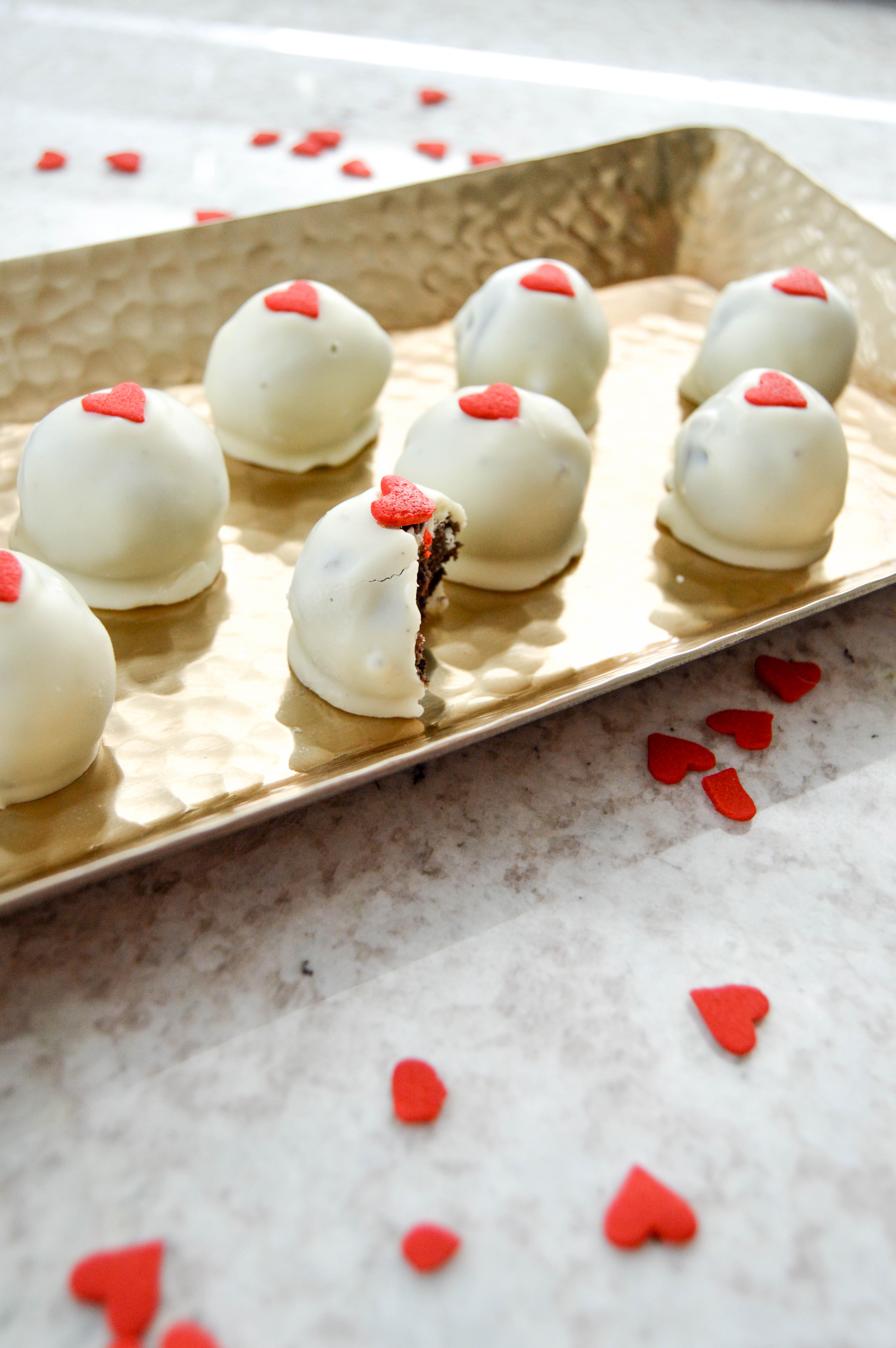 white chocolate oreo truffles - valentine's day dessert